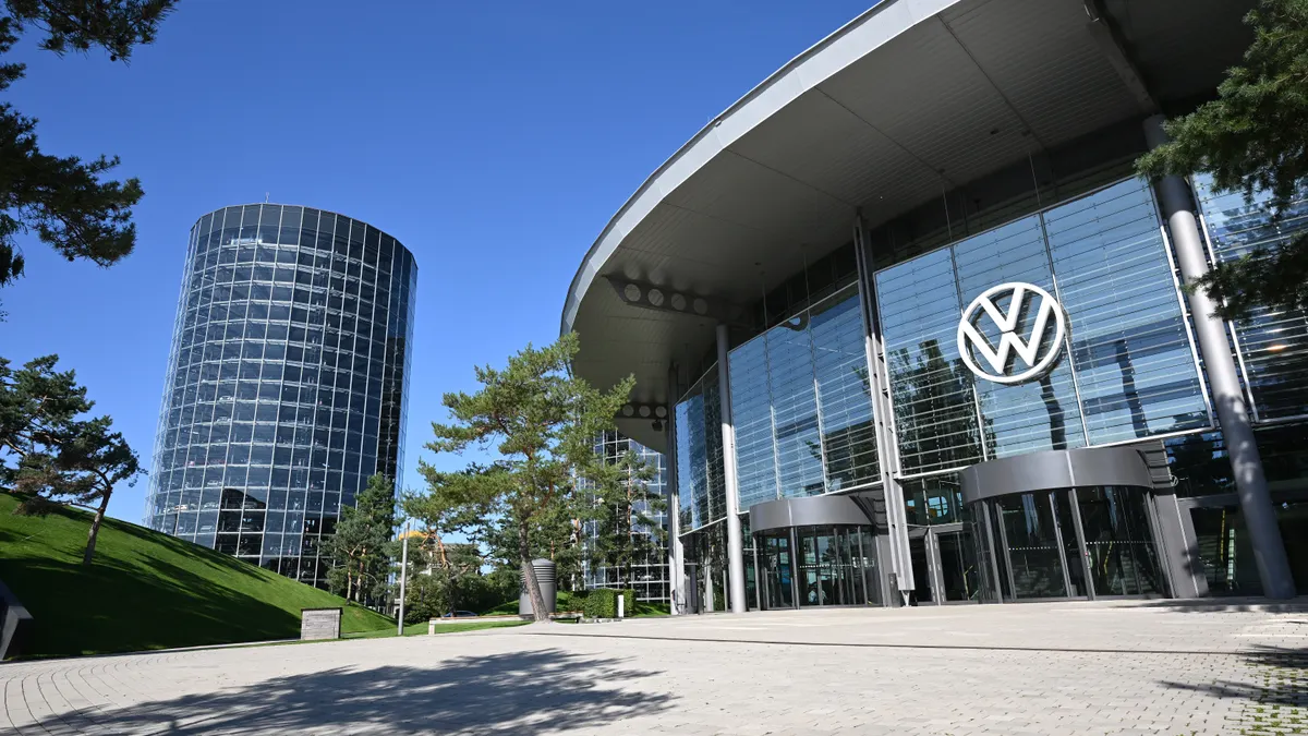 Volkswagen Group — implementation Salesforce CRM